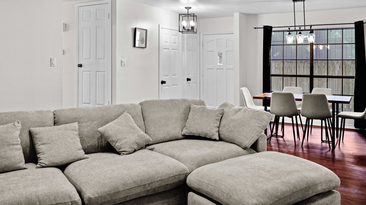 Photo of Livingroom in Waters Park