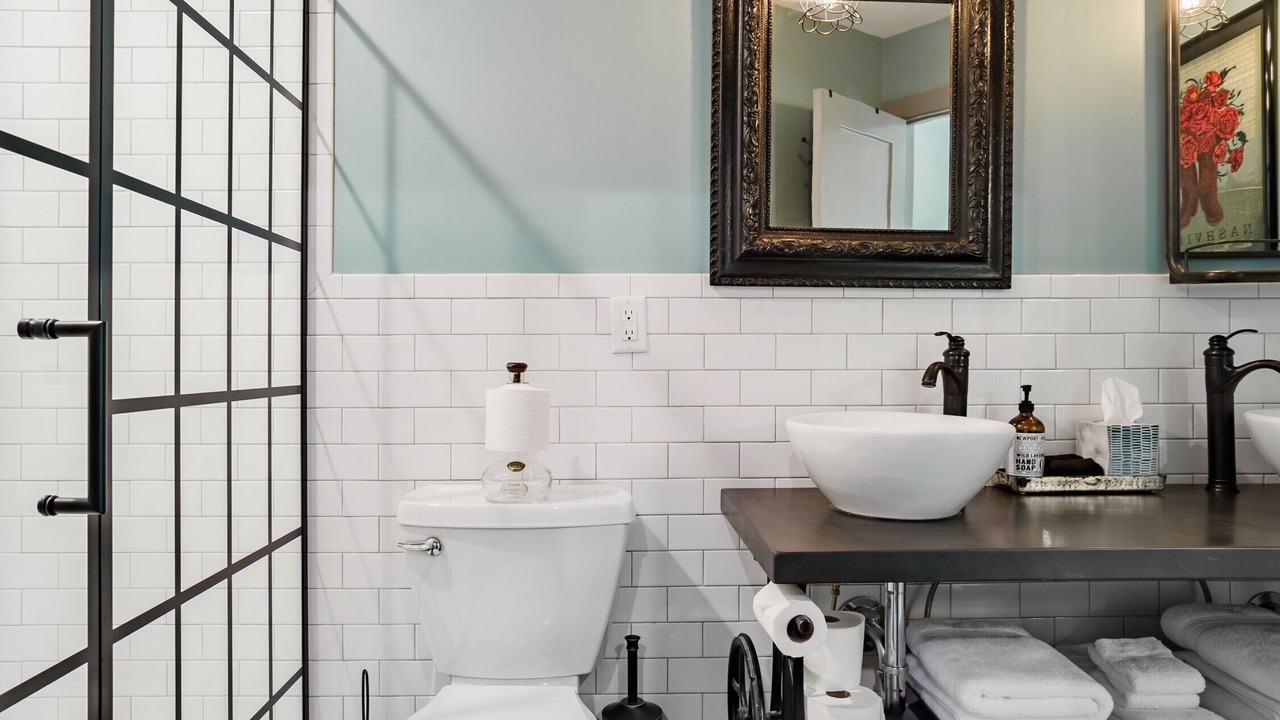 Photo of Bathroom in Green Hills