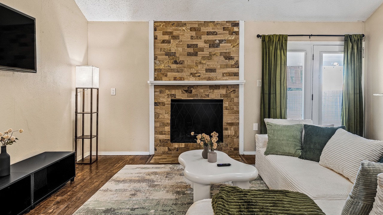 Photo of Livingroom in Brushy Creek