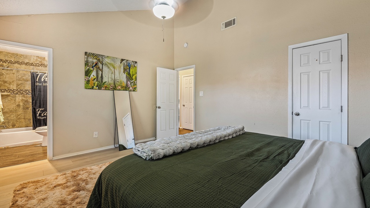 Photo of Bedroom in Brushy Creek