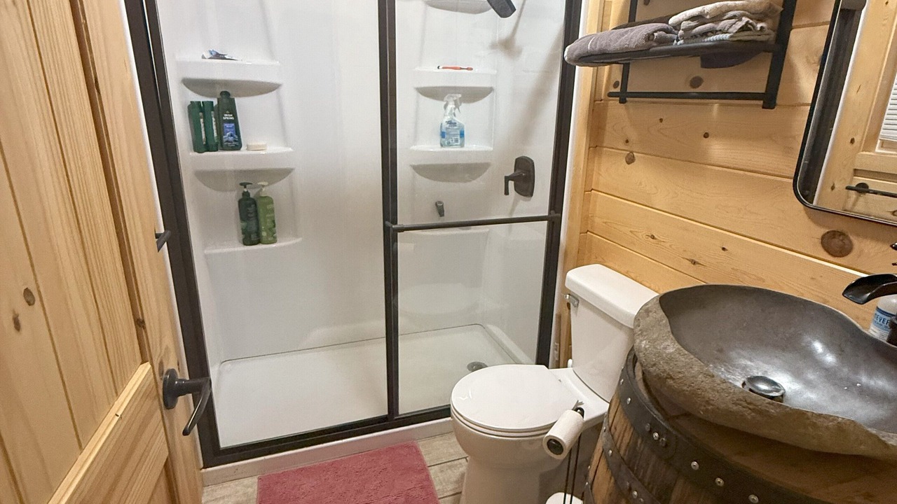 Photo of Bathroom in Knox County