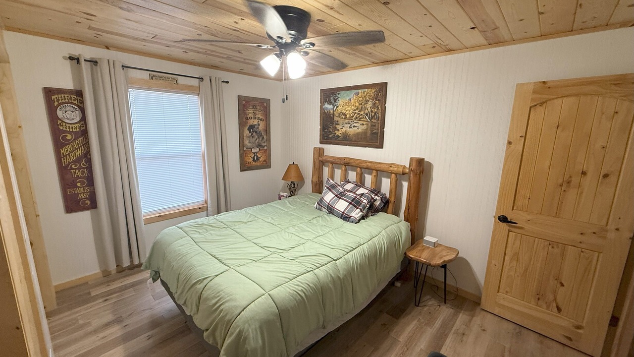 Photo of Bedroom in Knox County