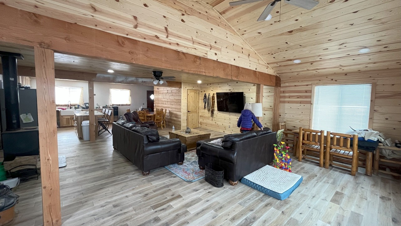 Photo of Livingroom in Knox County