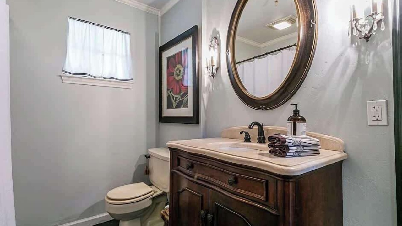 Photo of Bathroom in Belton
