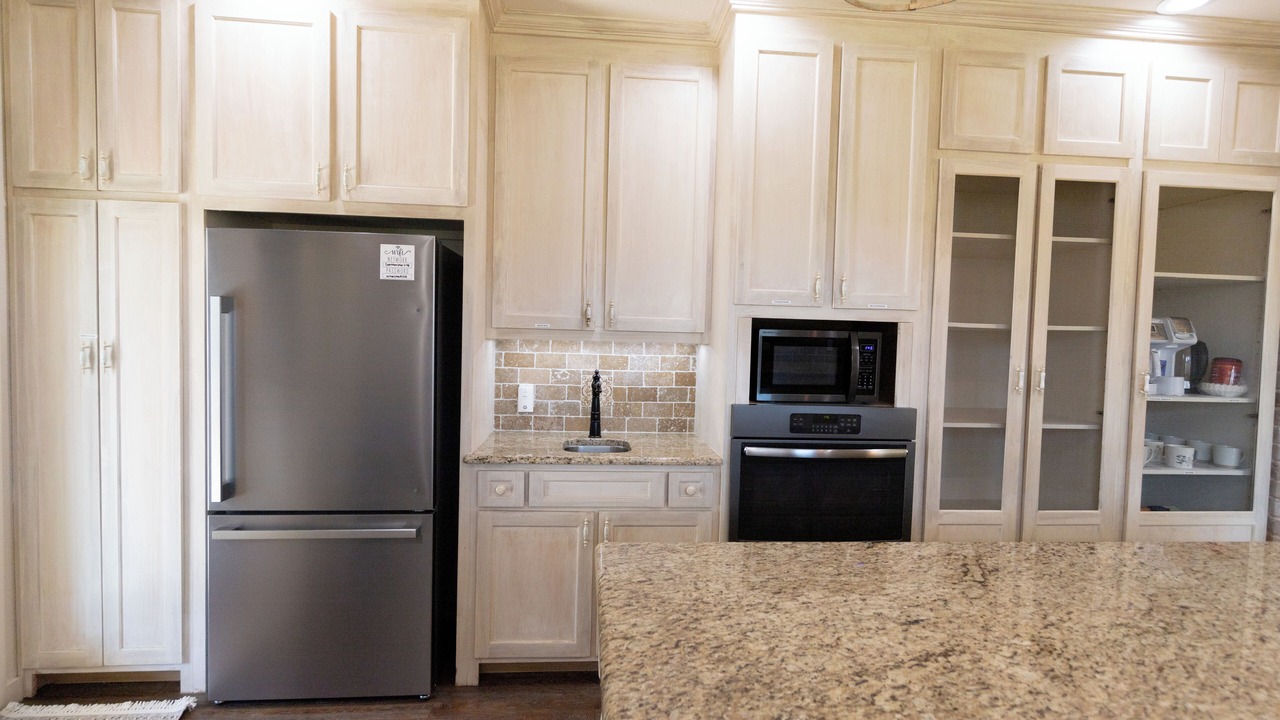 Photo of Kitchen in Log Cabin