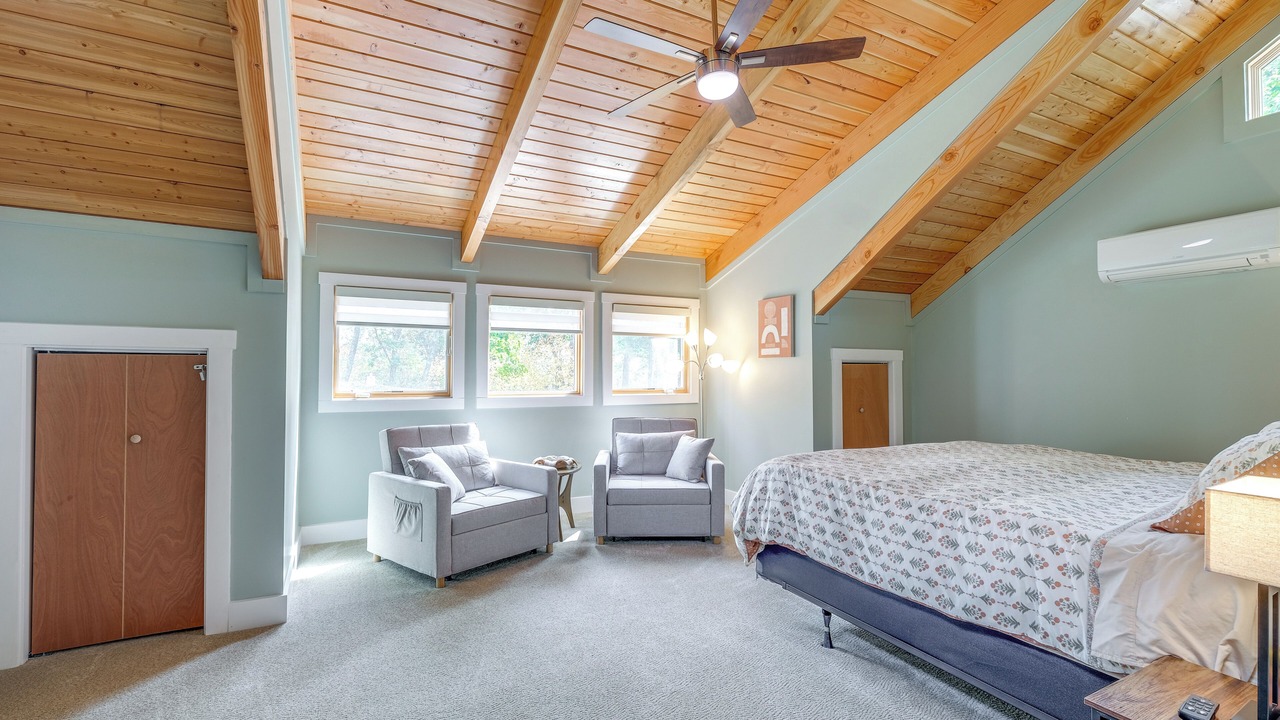 Photo of Bedroom in Caldwell