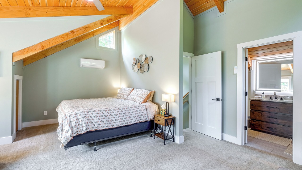 Photo of Bedroom in Caldwell