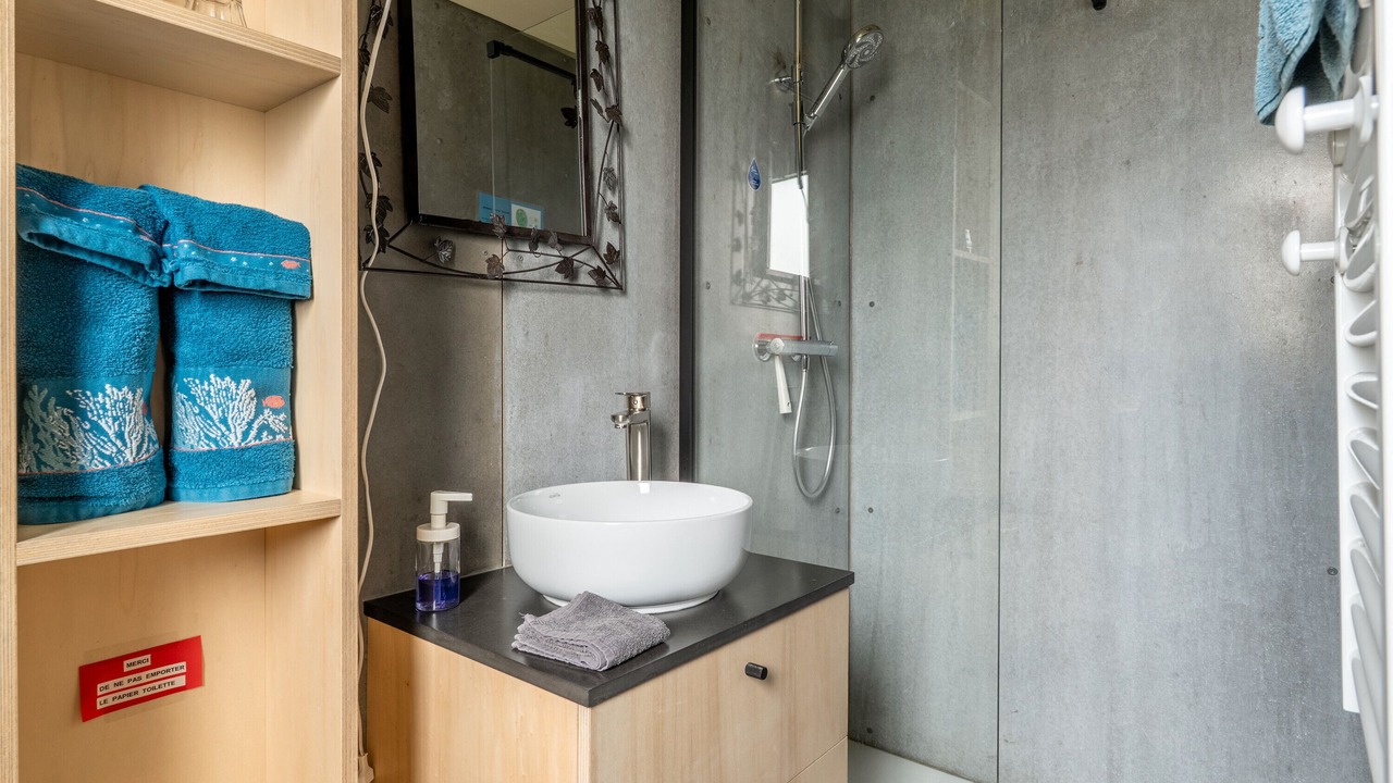 Photo of Bathroom in Cholet