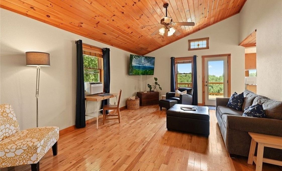 Photo of Livingroom in Boone