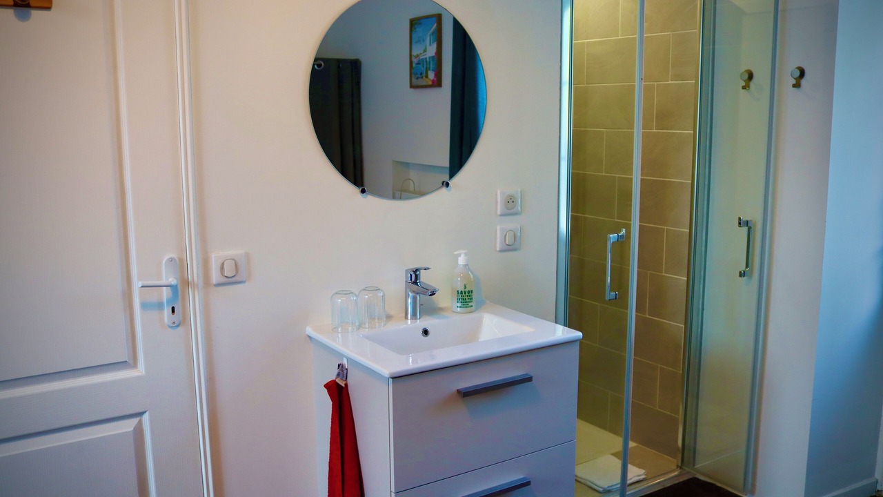 Photo of Bathroom in Saint-Aubin-la-Plaine