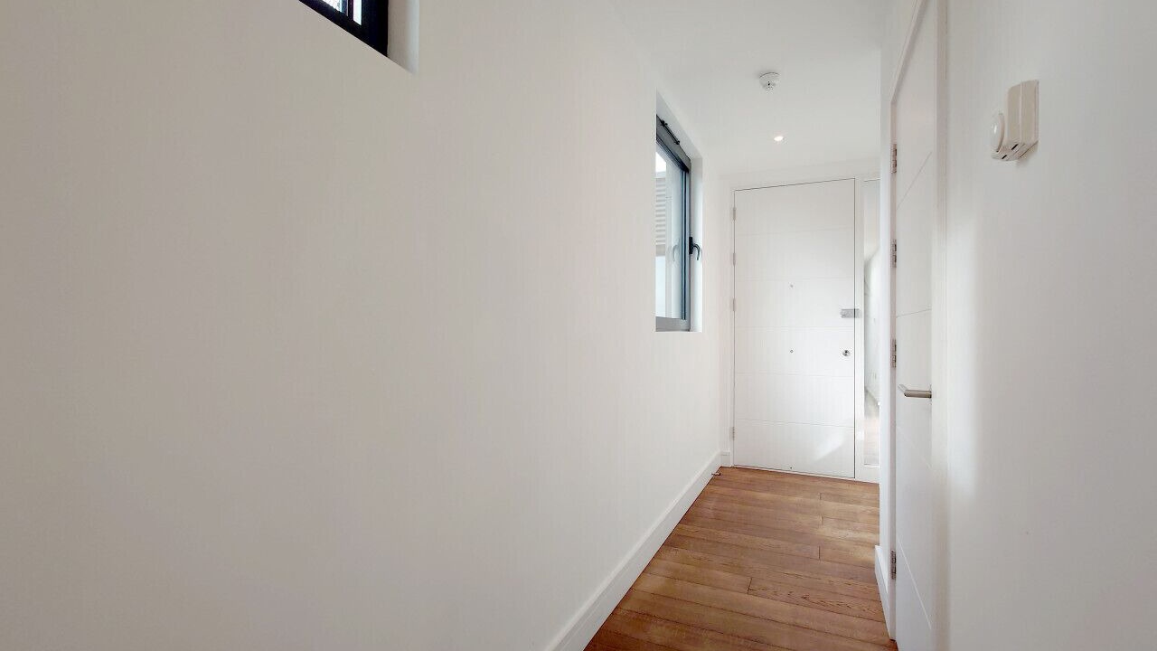 Photo of Others in Victoria