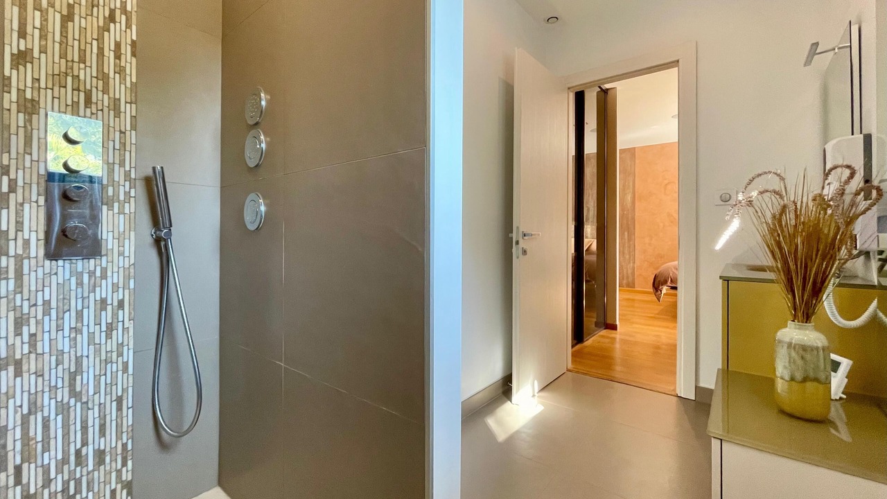 Photo of Bathroom in Saint-Clement-de-Riviere