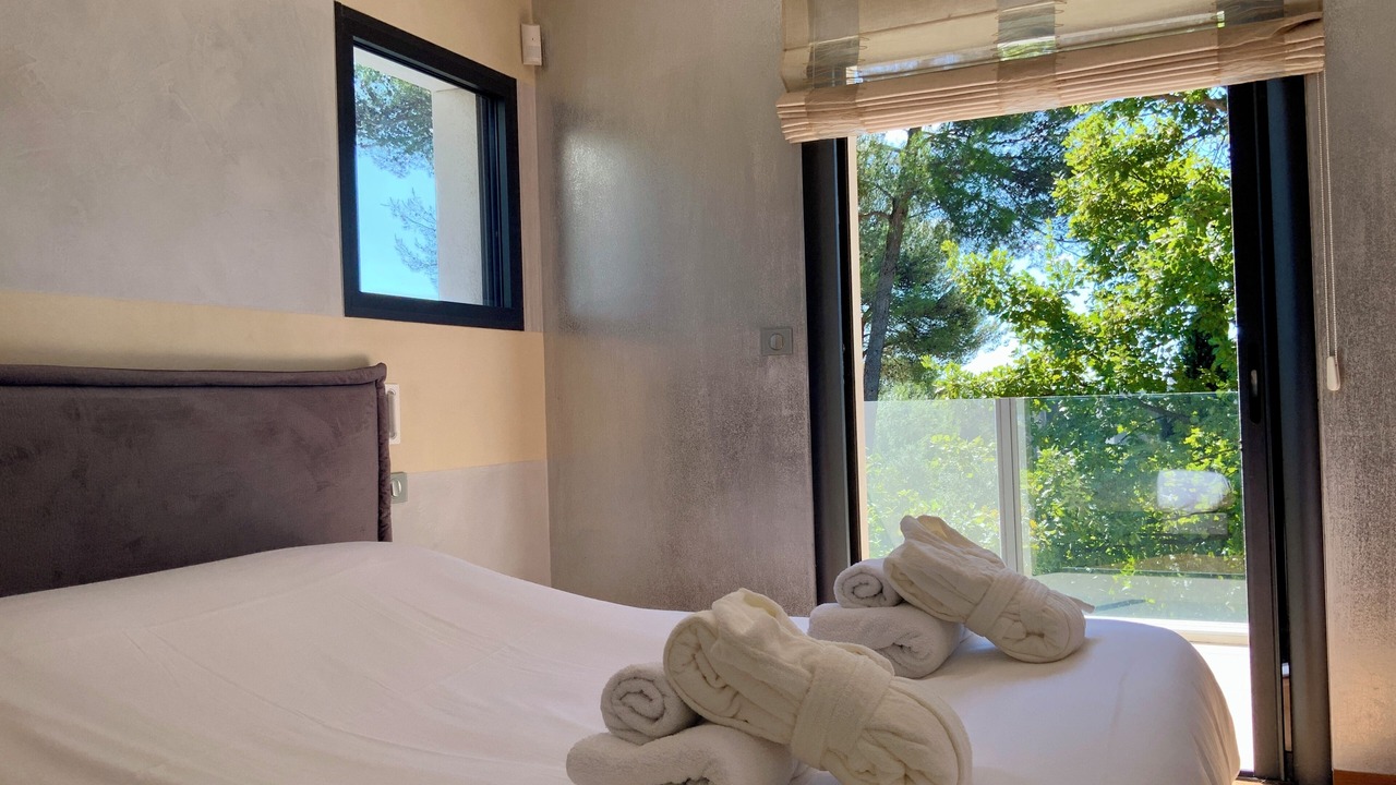 Photo of Bedroom in Saint-Clement-de-Riviere
