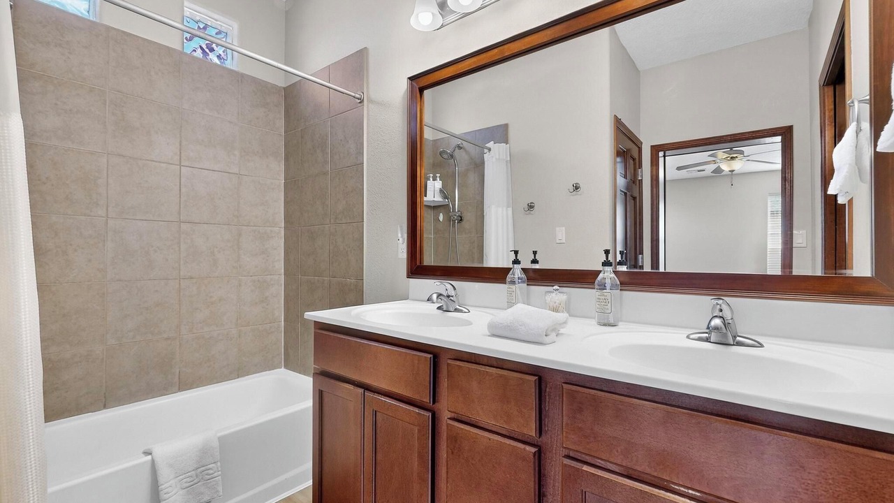 Photo of Bathroom in North Valley