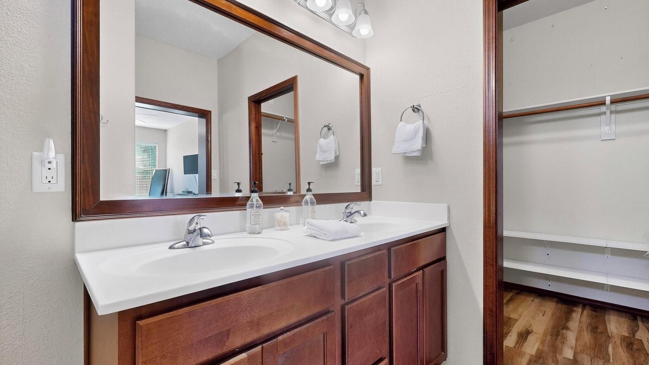 Photo of Bathroom in North Valley
