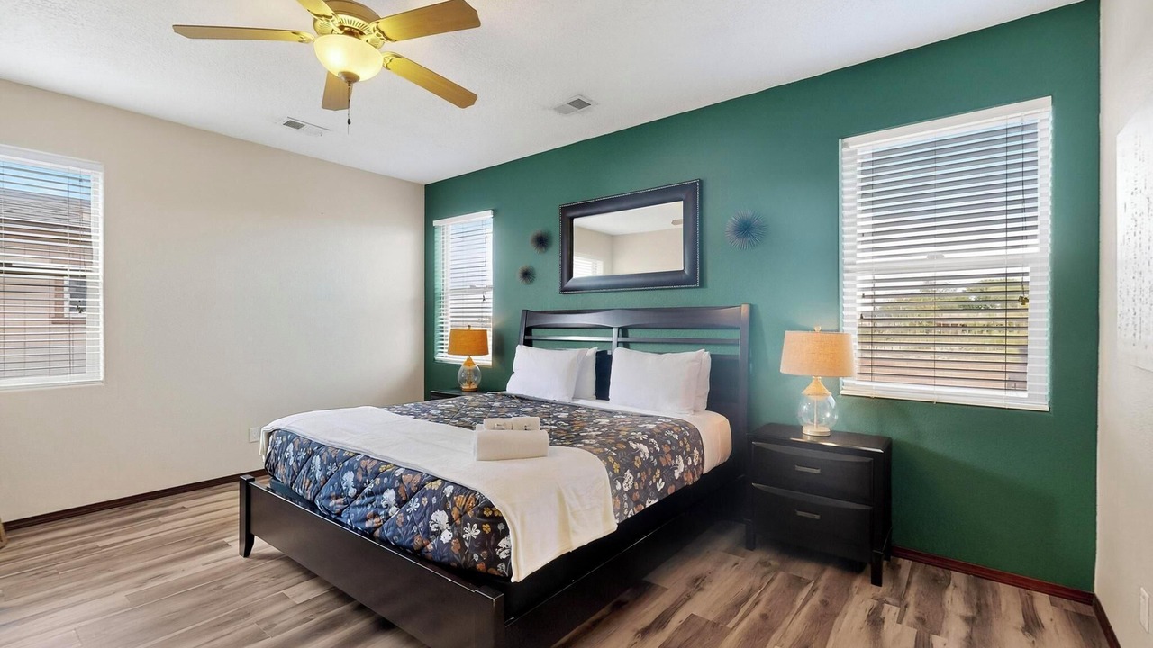Photo of Bedroom in North Valley