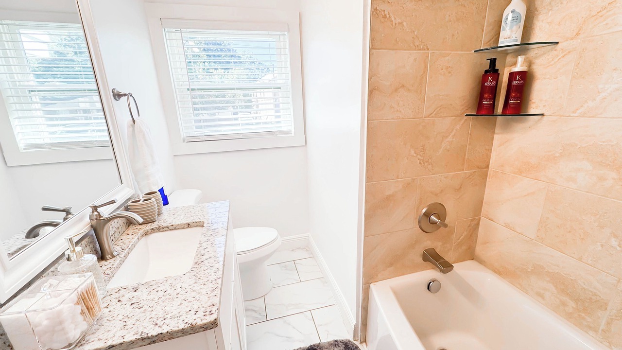 Photo of Bathroom in Enderly Park