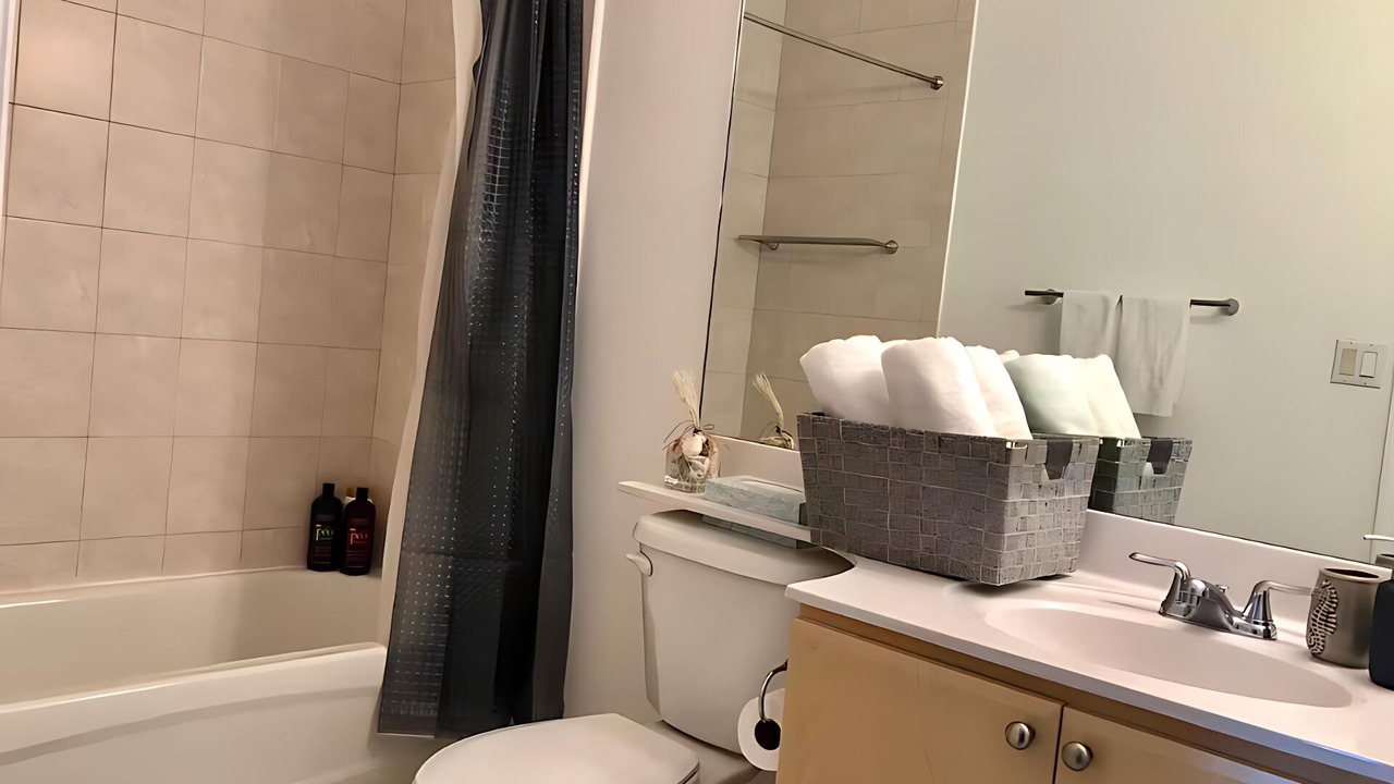 Photo of Bathroom in Coral Way
