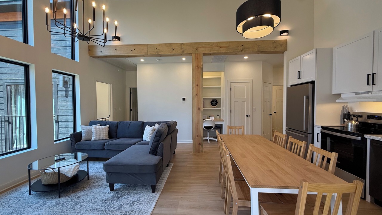 Photo of Livingroom in Sewanee