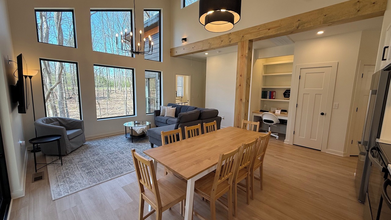 Photo of Livingroom in Sewanee
