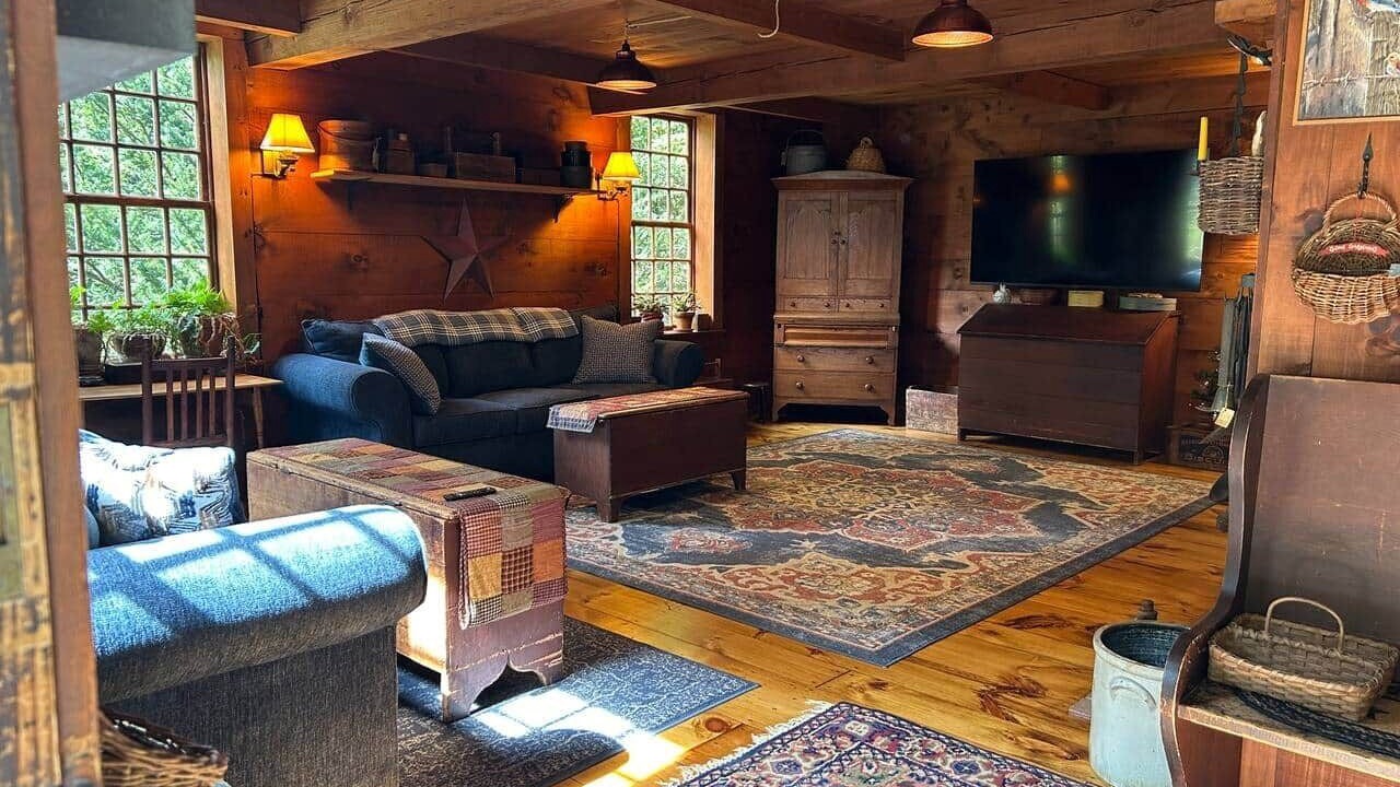 Photo of Livingroom in Deerfield