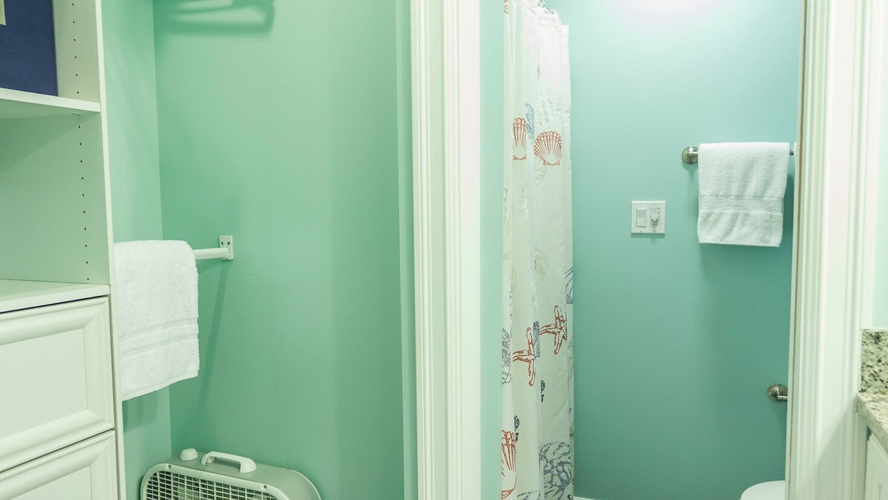 Photo of Bathroom in East Boothbay