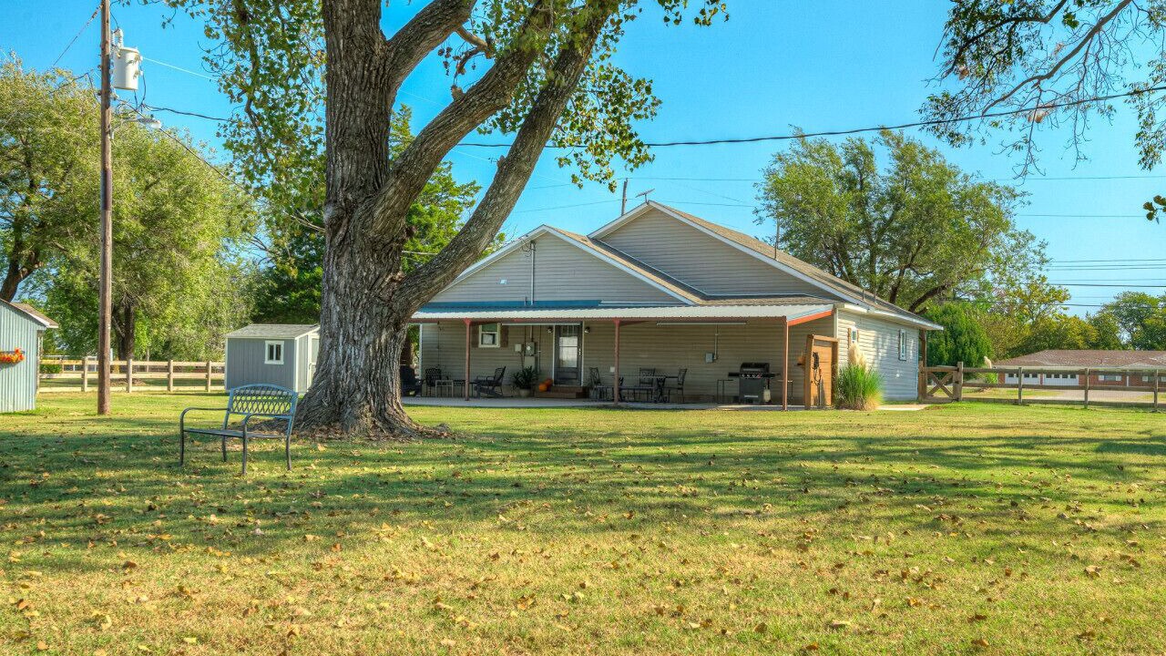 Photo of Outdoor in Ada