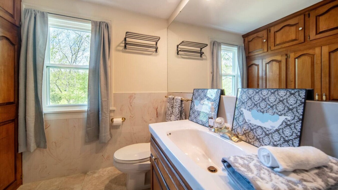 Photo of Bathroom in Novelty