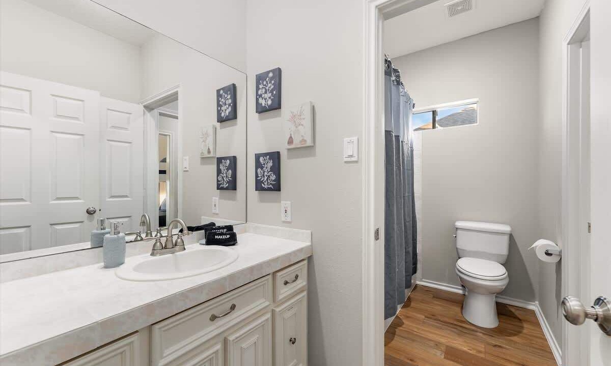 Photo of Bathroom in Walden on Lake Conroe