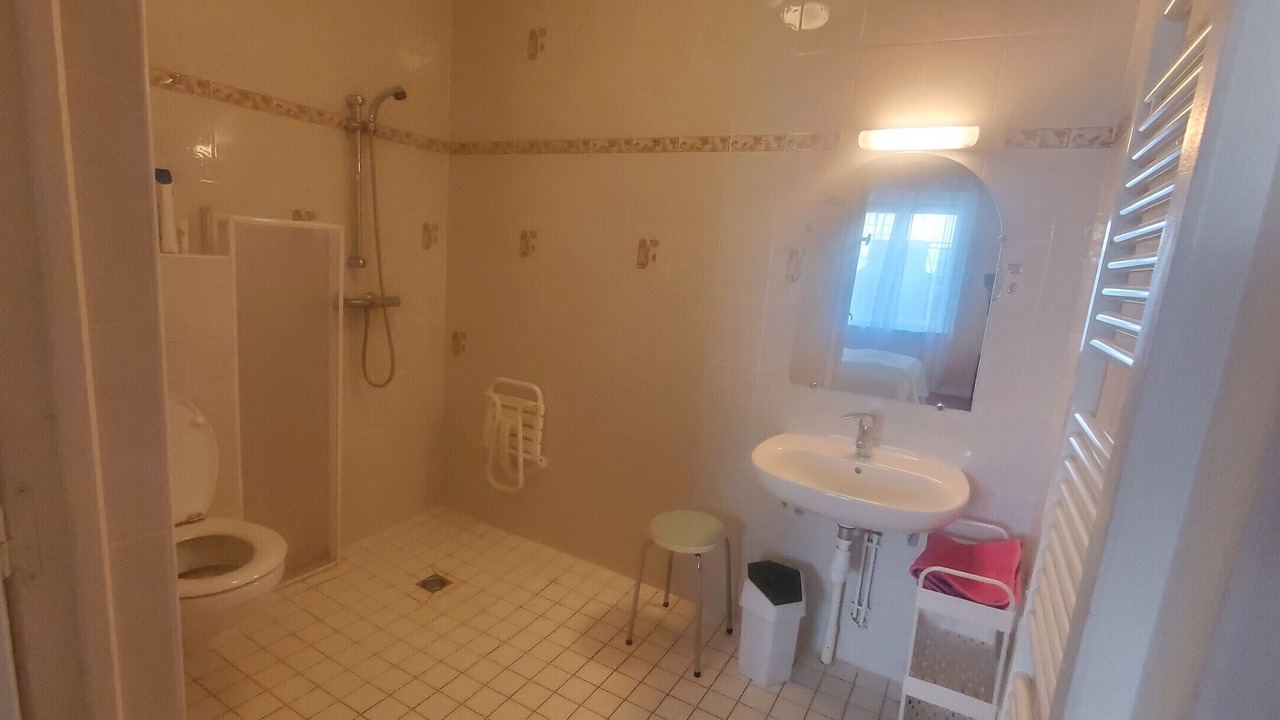 Photo of Bathroom in Jassat