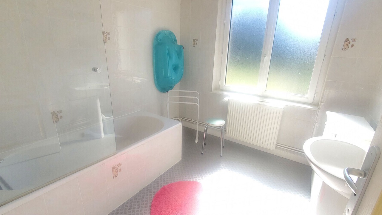 Photo of Bathroom in Jassat