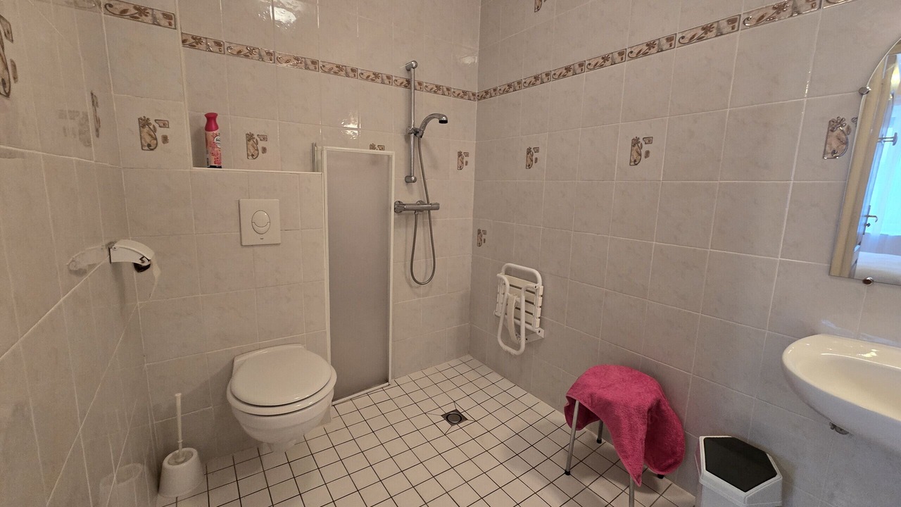 Photo of Bathroom in Jassat