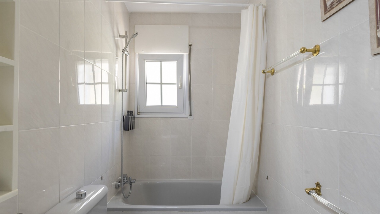 Photo of Bathroom in Olerdola