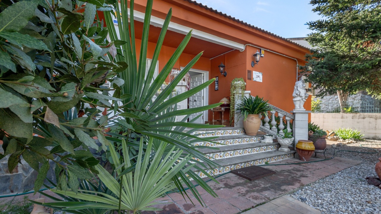 Photo of Outdoor in Olerdola