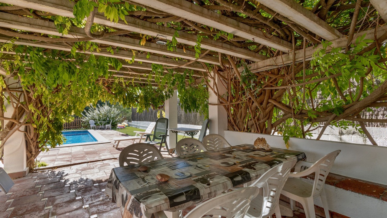 Photo of Outdoor in Olerdola