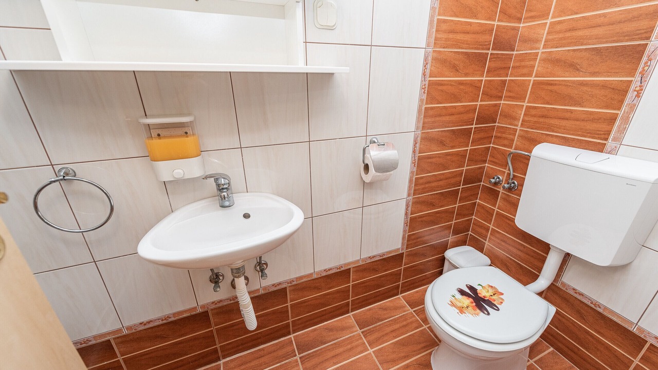 Photo of Bathroom in Vir