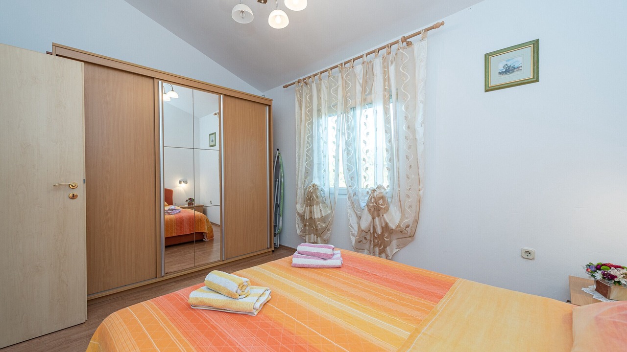 Photo of Bedroom in Vir