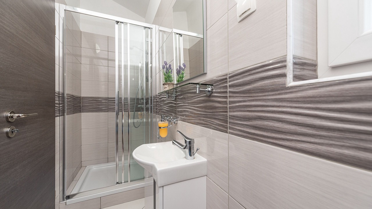 Photo of Bathroom in Vir