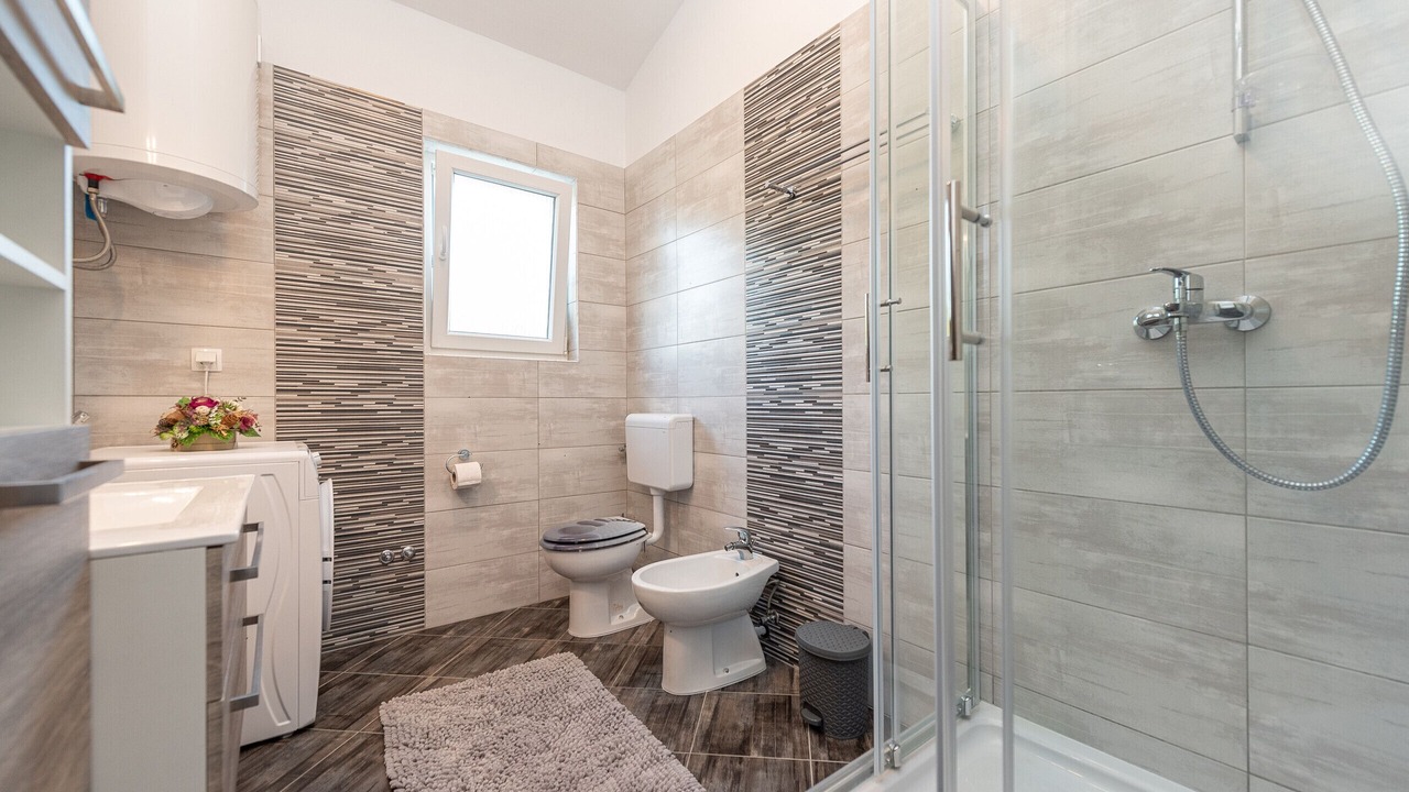 Photo of Bathroom in Vir