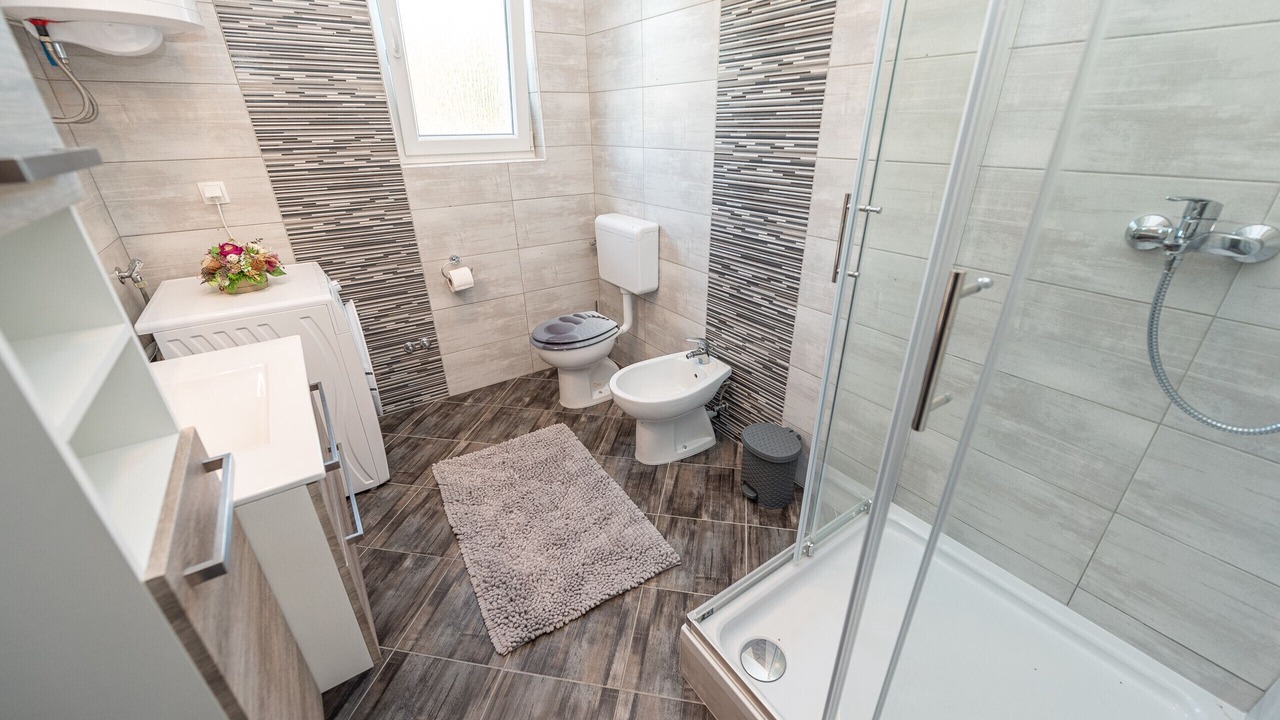 Photo of Bathroom in Vir