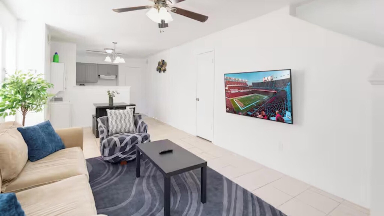 Photo of Livingroom in Southwood Valley