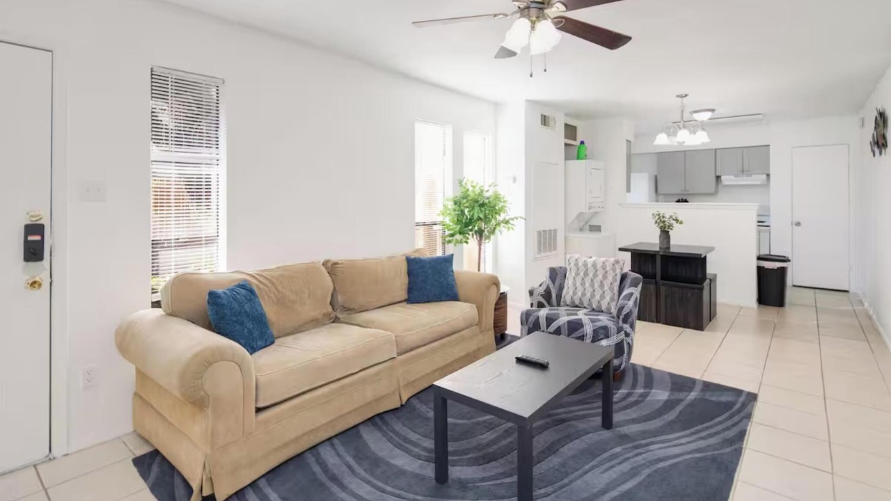 Photo of Livingroom in Southwood Valley