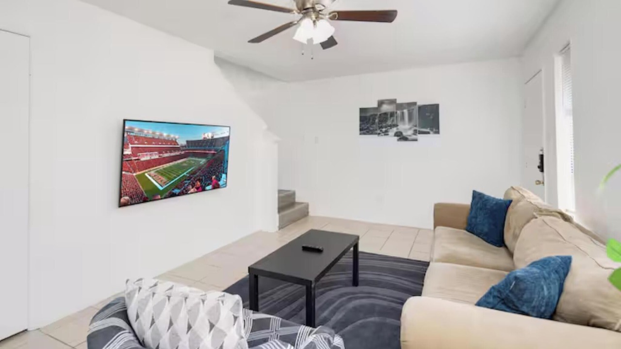 Photo of Livingroom in Southwood Valley
