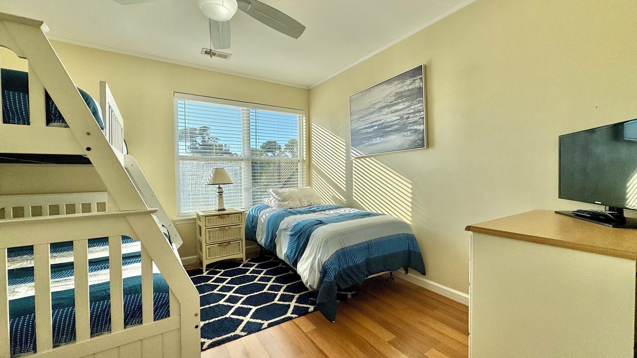 Photo of Bedroom in Corolla