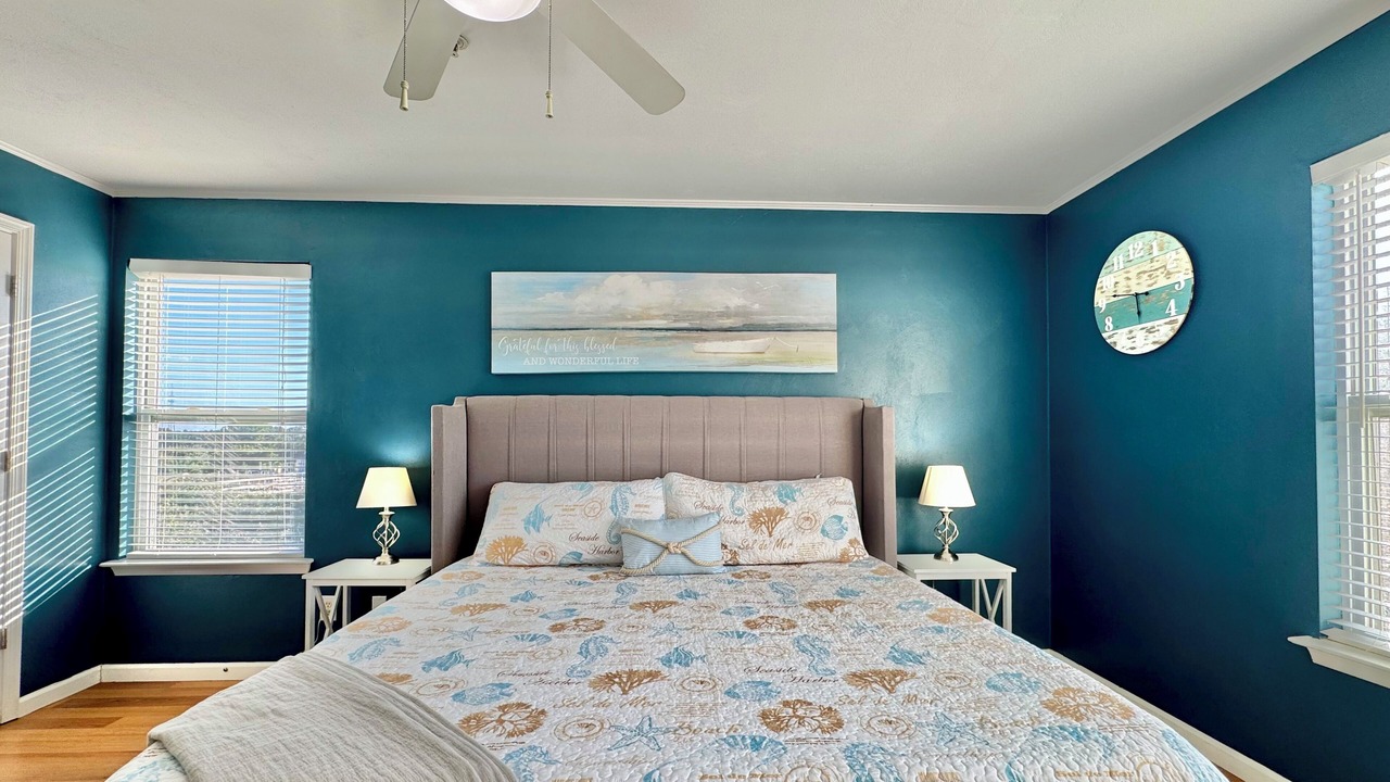 Photo of Bedroom in Corolla