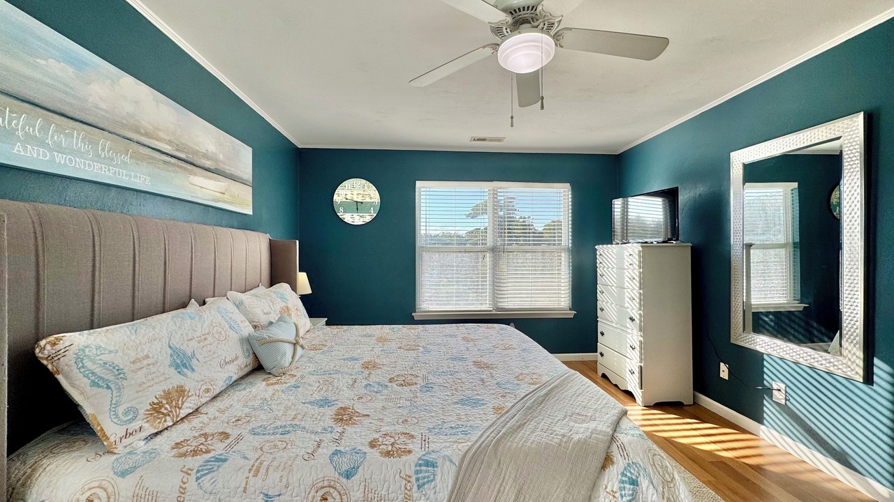 Photo of Bedroom in Corolla