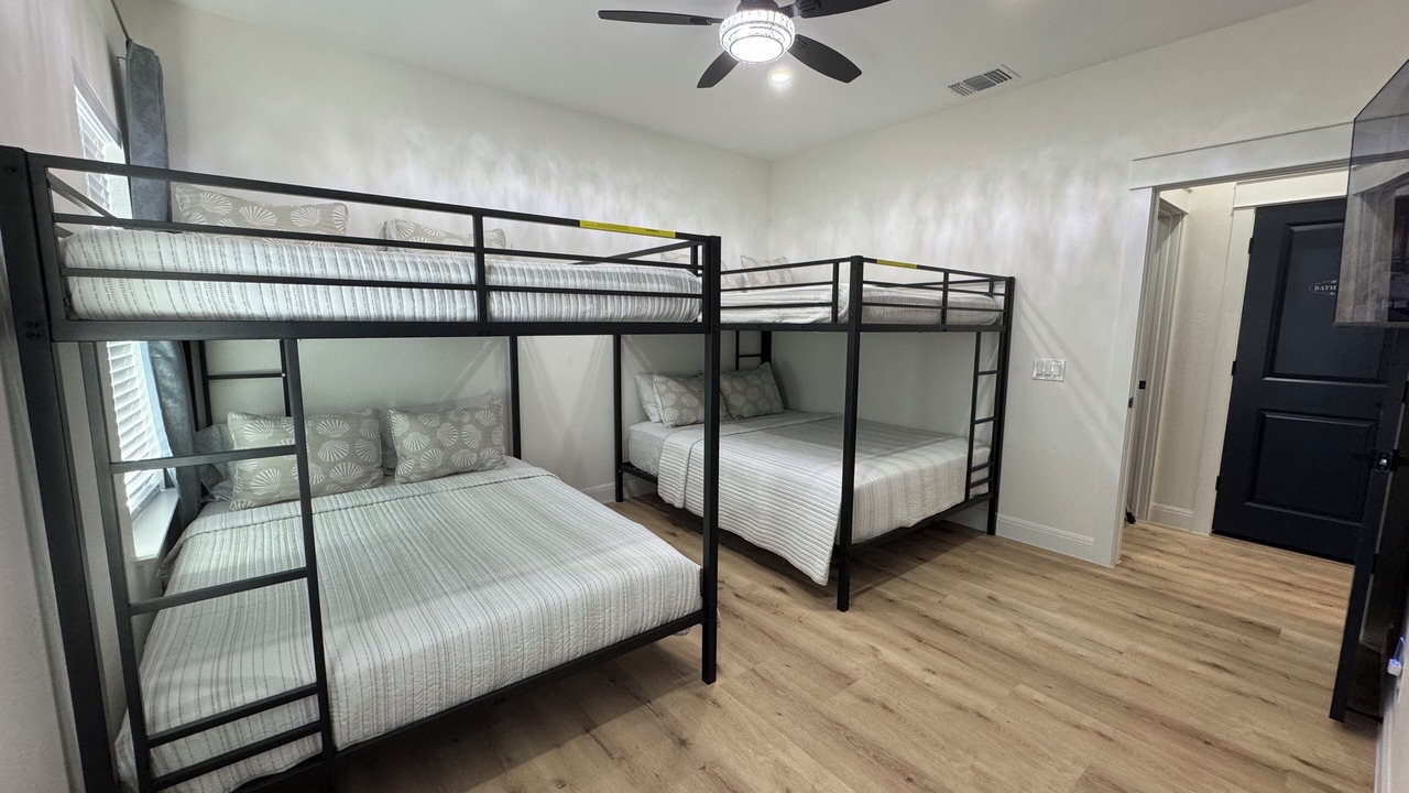 Photo of Bedroom in Cross Mountain