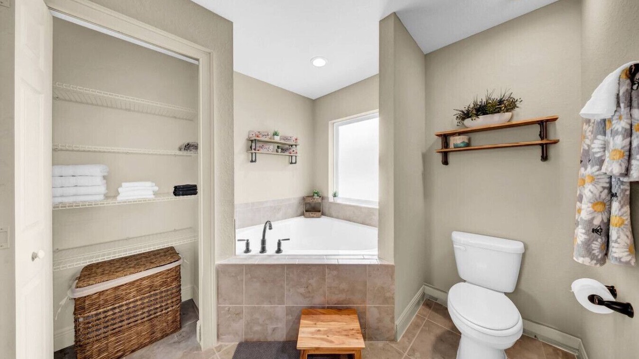 Photo of Bathroom in Fellowship