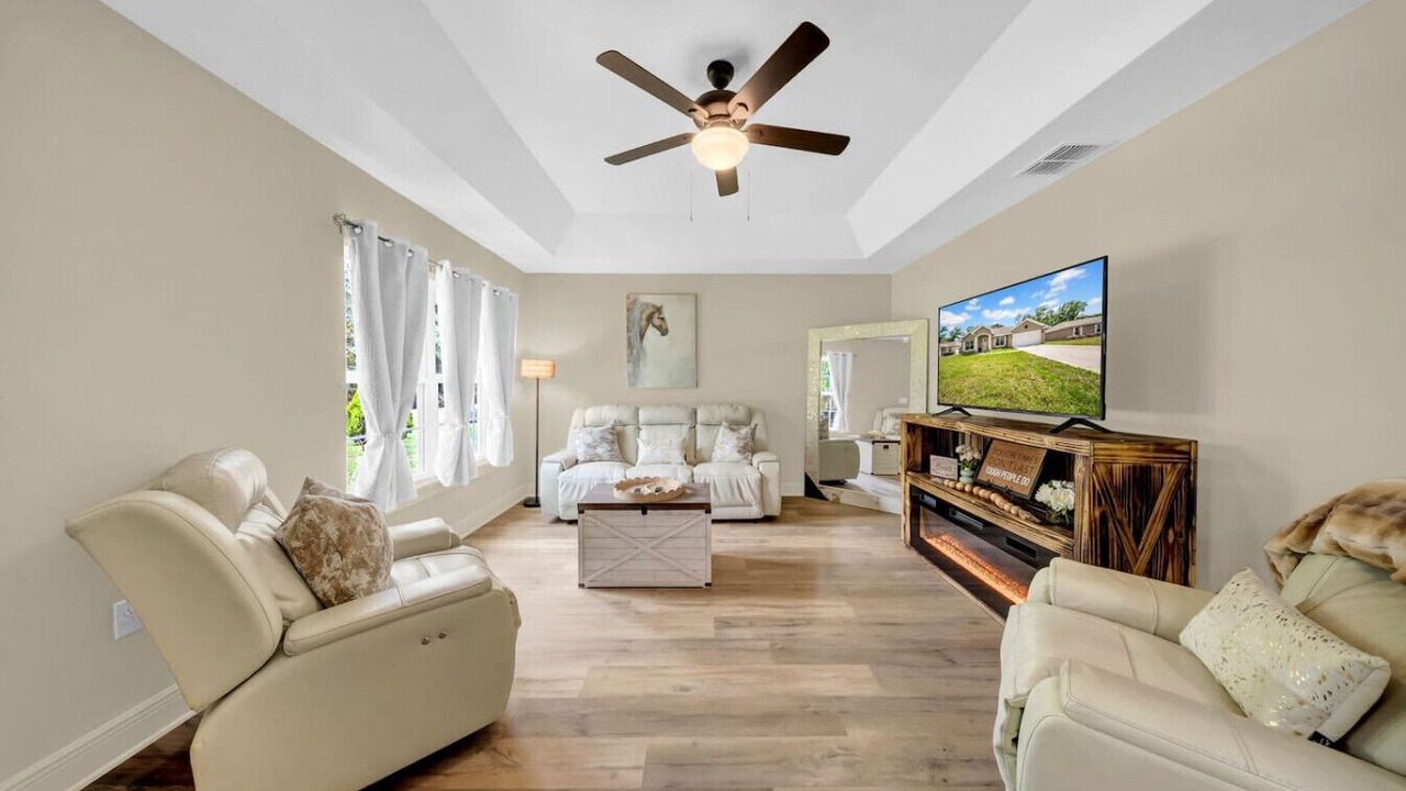 Photo of Livingroom in Fellowship