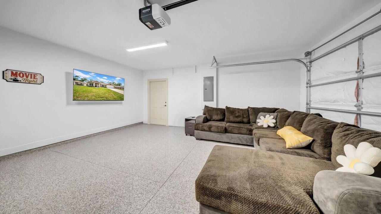 Photo of Livingroom in Fellowship